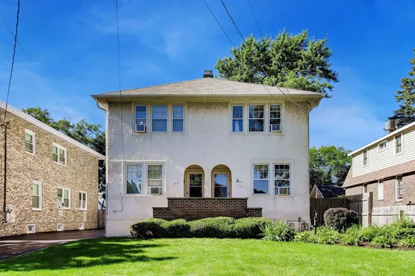 $750,000 | 240 Highwood Avenue, Highwood, IL 60040