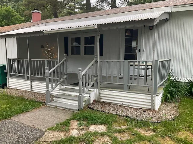$57,500 | 48 Robbins Street, Hinsdale, NH 03451