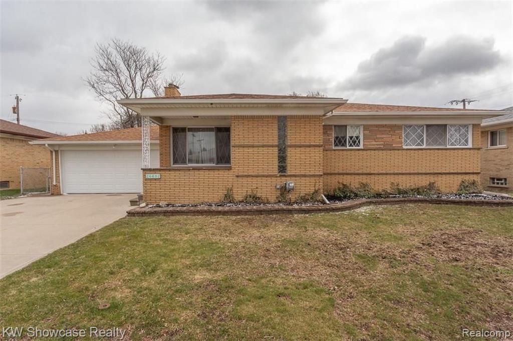 26632 Potomac Court Center Line, MI 48015 - Photo 1 of 45