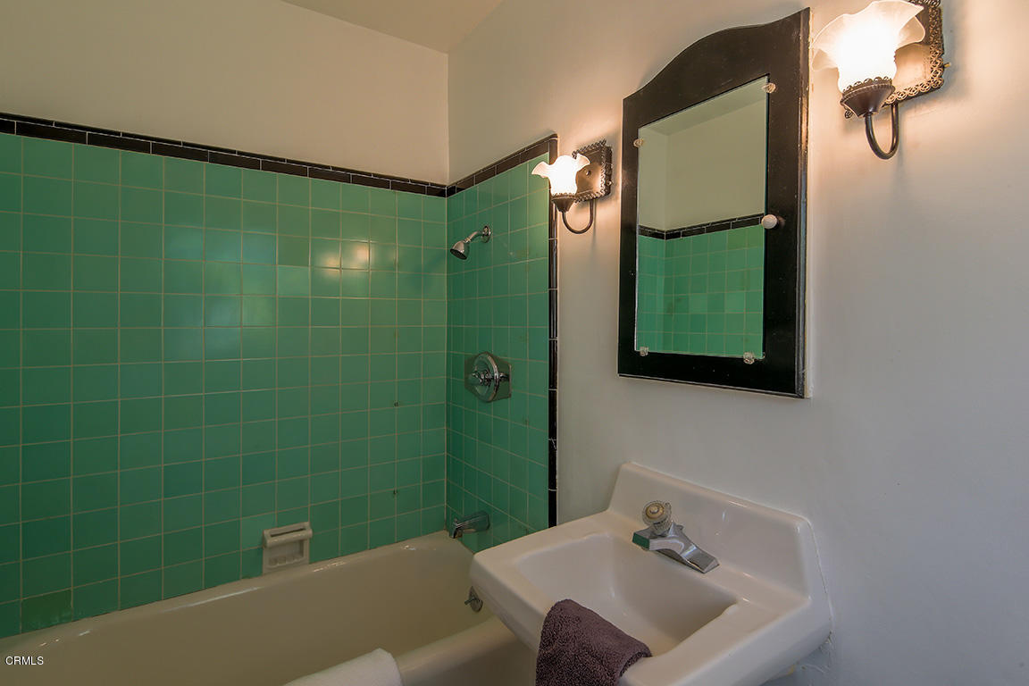 2024 Skyview Drive Altadena, CA 91001 - Photo 22 of 53 23