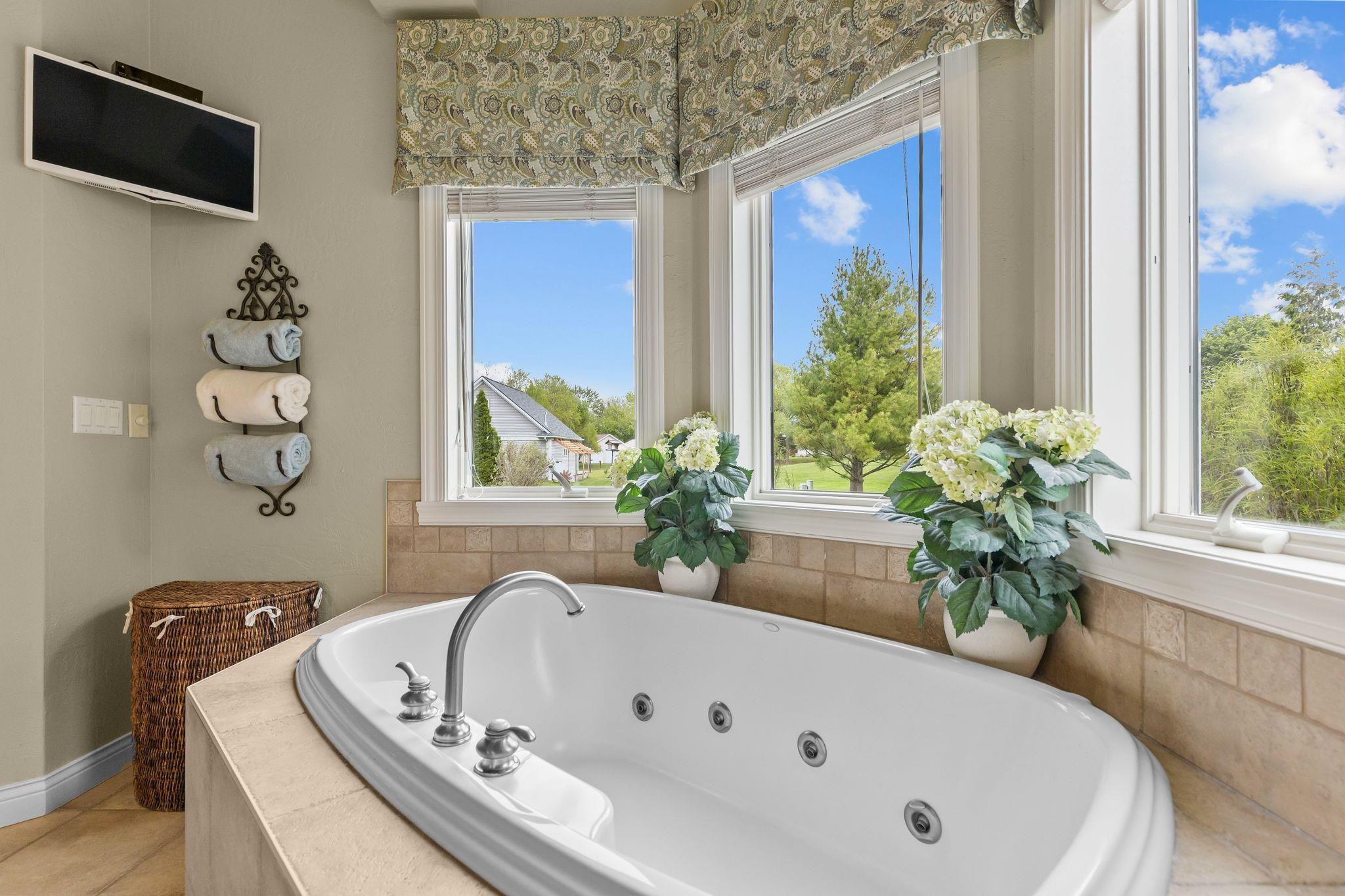 4916 Silentwind Way Appleton, WI 54913 - Photo 27 of 70