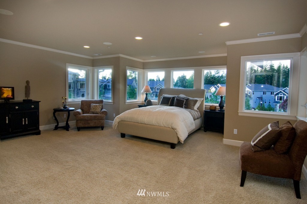 5362 Northeast 16th Street Renton, WA 98059 - Photo 7 of 15