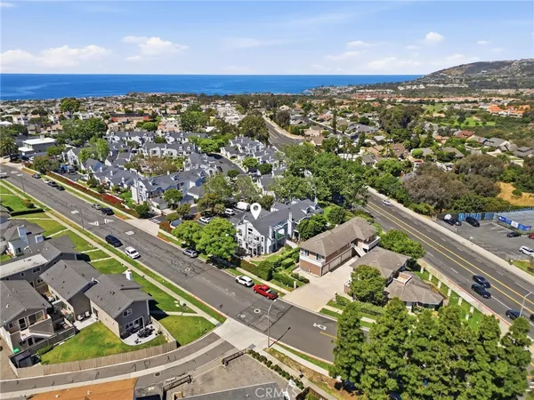 $895,000 | 24481 Lantern Hill Drive, Unit F, Dana Point, CA 92629