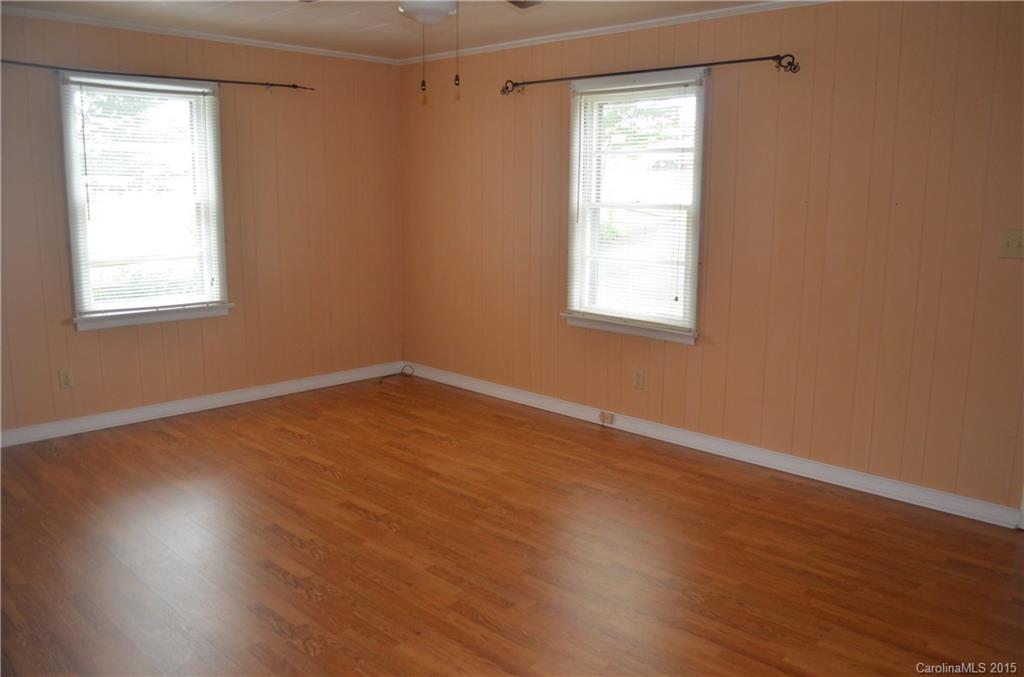 1052 Smyre Farm Road Newton, NC 28658 - Photo 2 of 15 Gallery Image 2