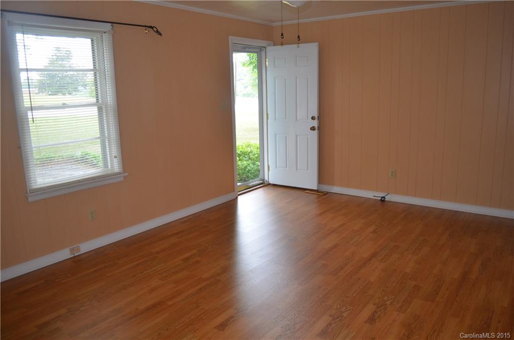 1052 Smyre Farm Road Newton, NC 28658 - Photo 3 of 15 Gallery Image 3