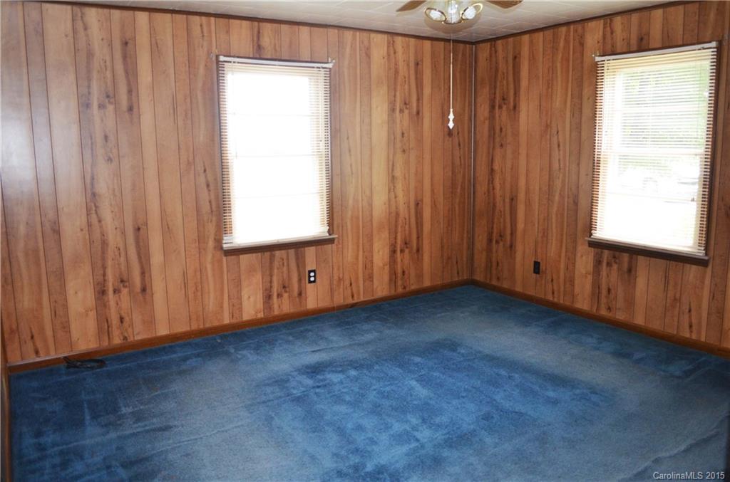 1052 Smyre Farm Road Newton, NC 28658 - Photo 4 of 15 Gallery Image 4