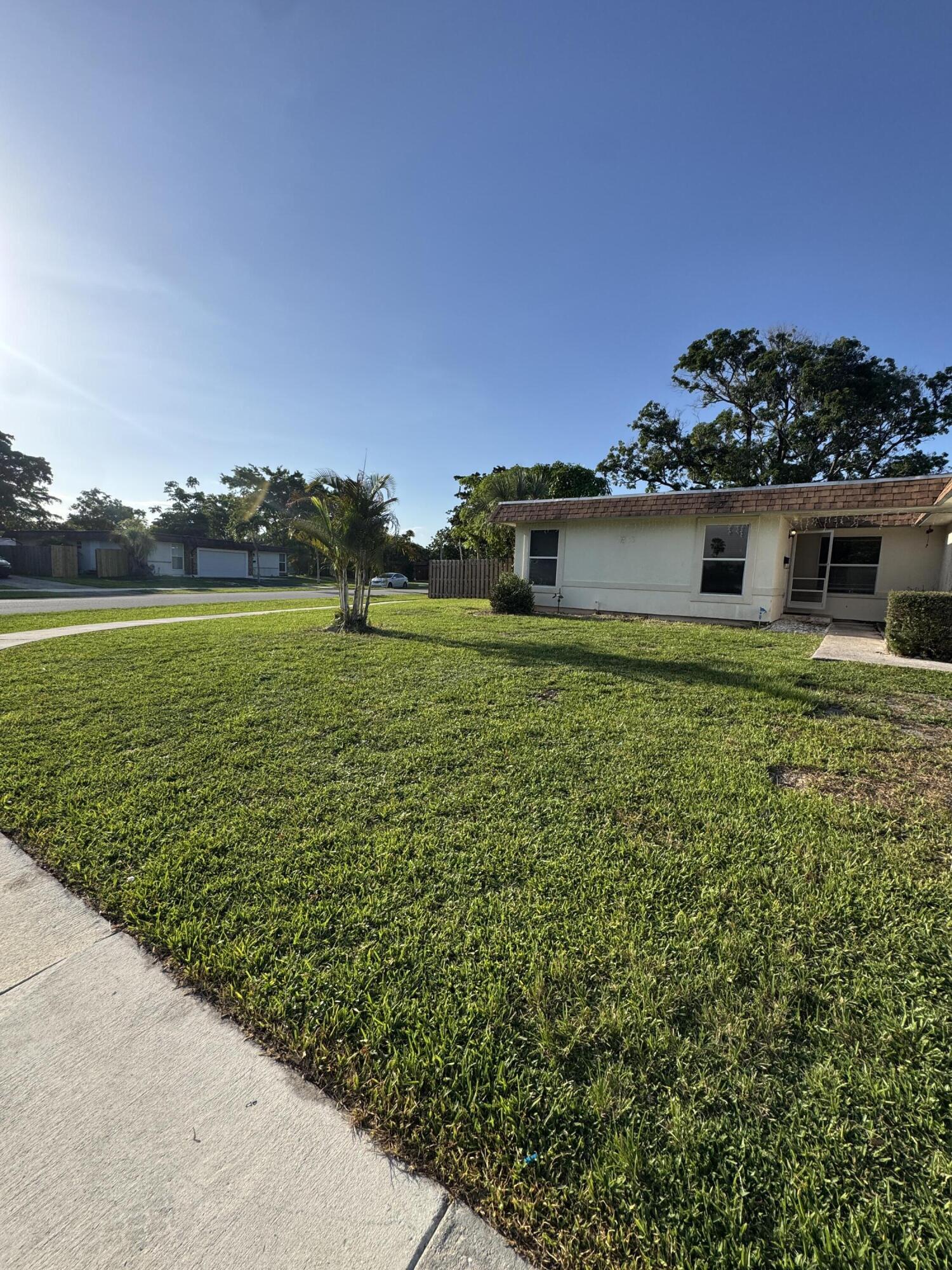 7816 Northwest 70th Terrace Tamarac, FL 33321 - Photo 37 of 37 IMG_1913