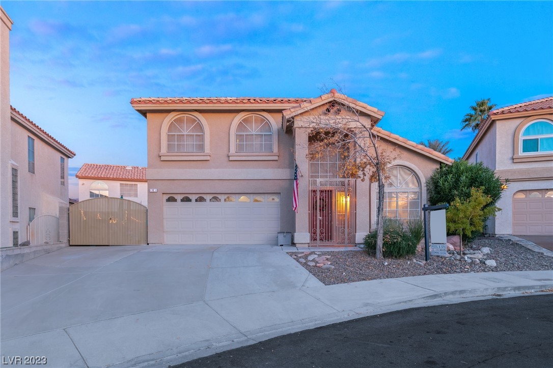 4 Rising Sun Court Henderson, NV 89074 - Photo 12 of 47 Gallery Image 12