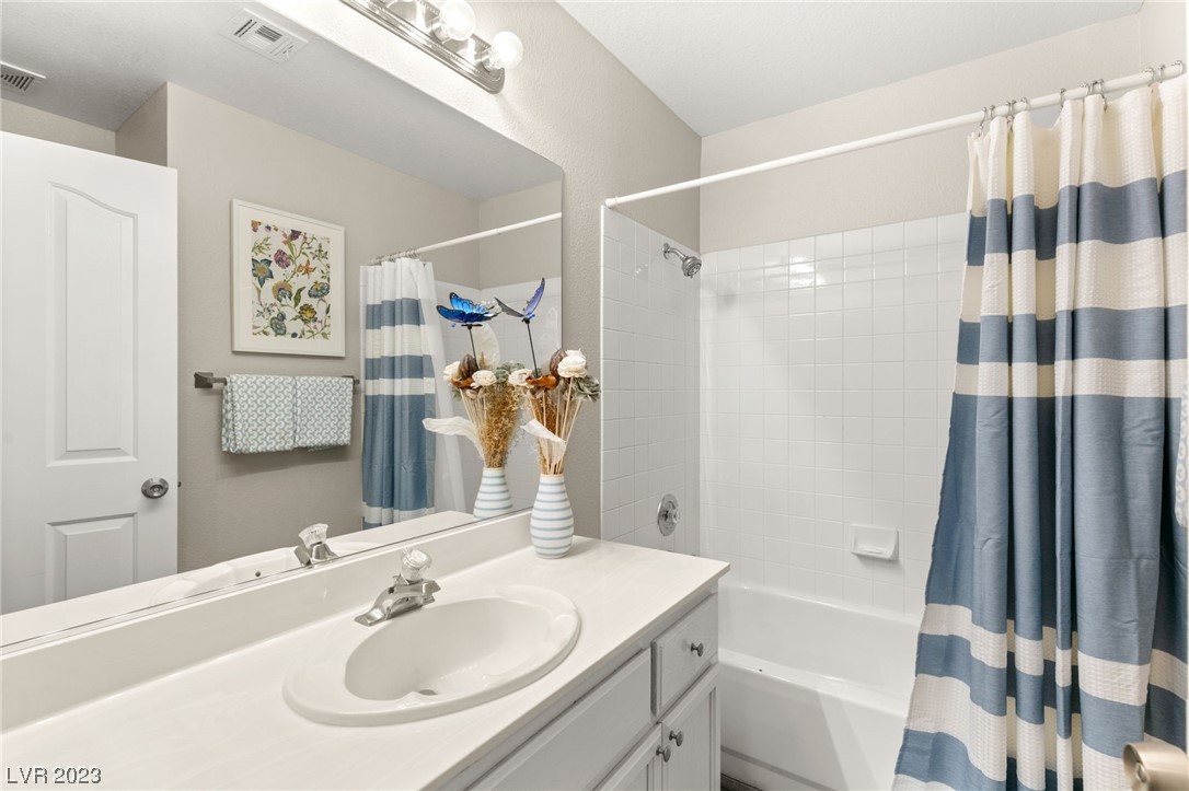 4 Rising Sun Court Henderson, NV 89074 - Photo 31 of 47 Gallery Image 31