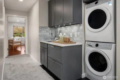 $2,370,000 | 6070 Seward Park Avenue South, Seattle, WA 98118