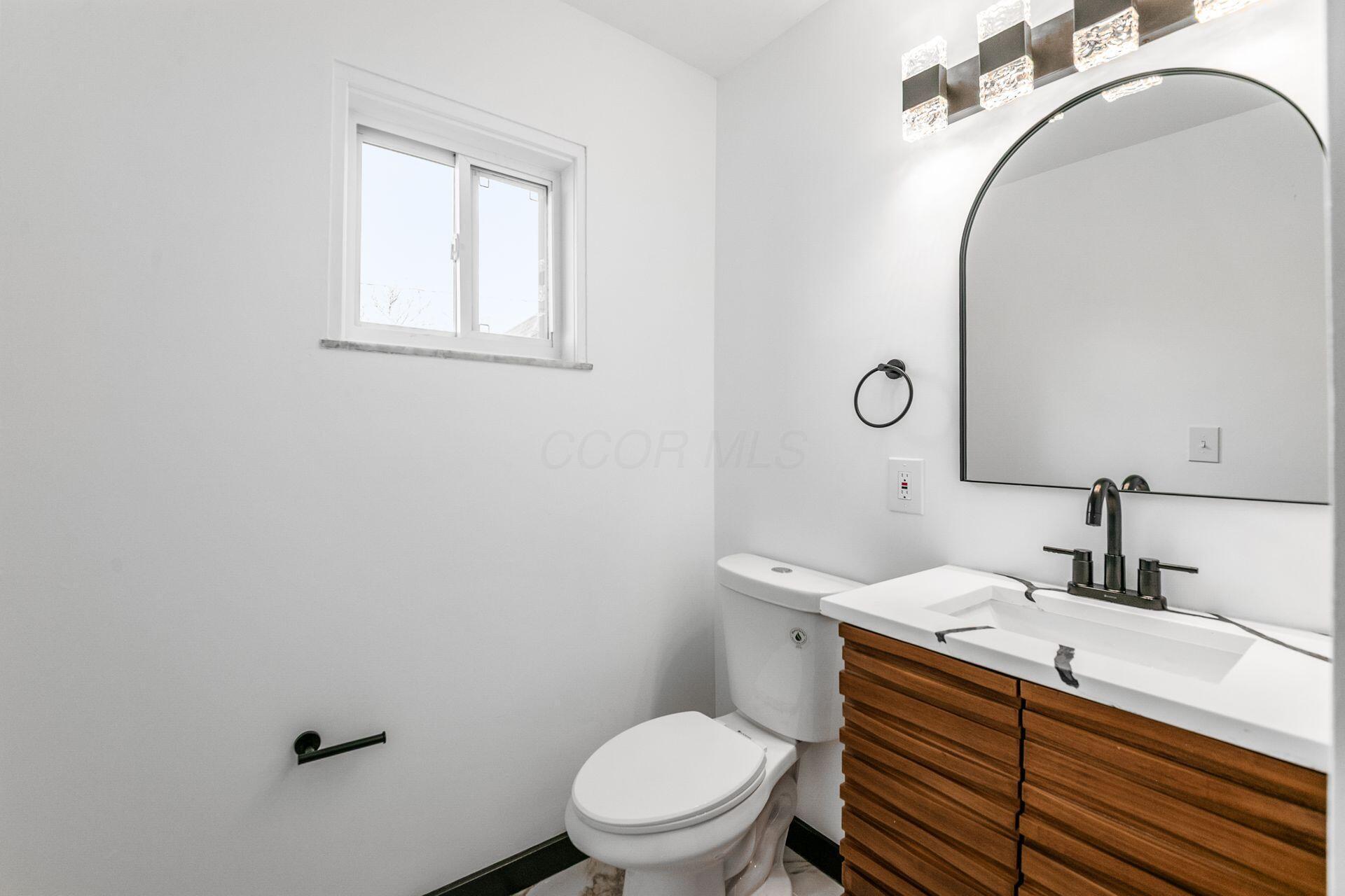 5548 Roche Drive Columbus, OH 43229 - Photo 21 of 49 019_ Dr Columbus OH 43229 USA