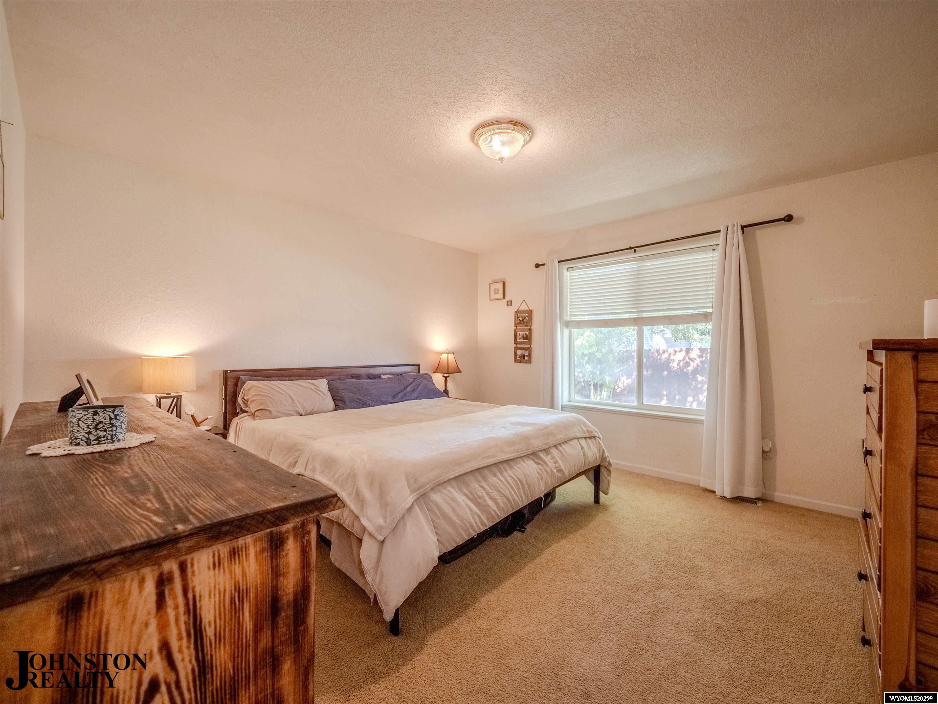 208 Bow Street Douglas, WY 82633 - Photo 15 of 49