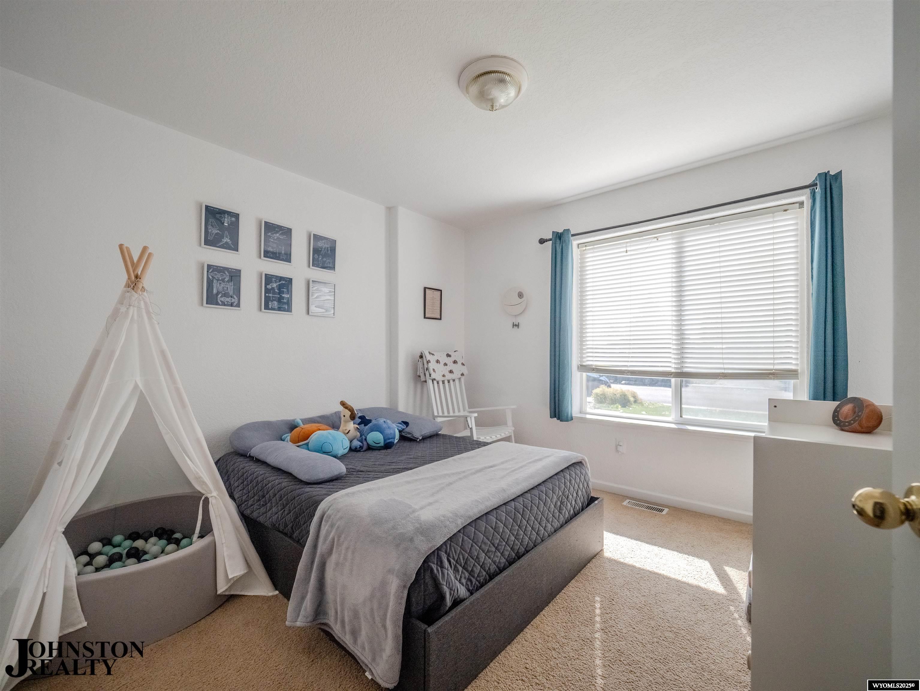 208 Bow Street Douglas, WY 82633 - Photo 21 of 49