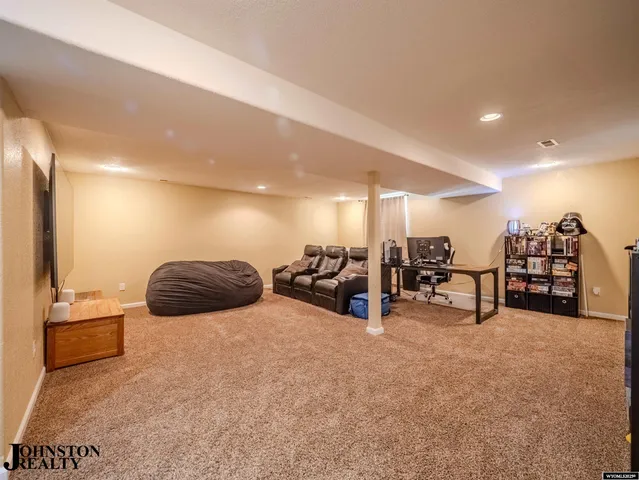 $430,000 | 208 Bow Street, Douglas, WY 82633