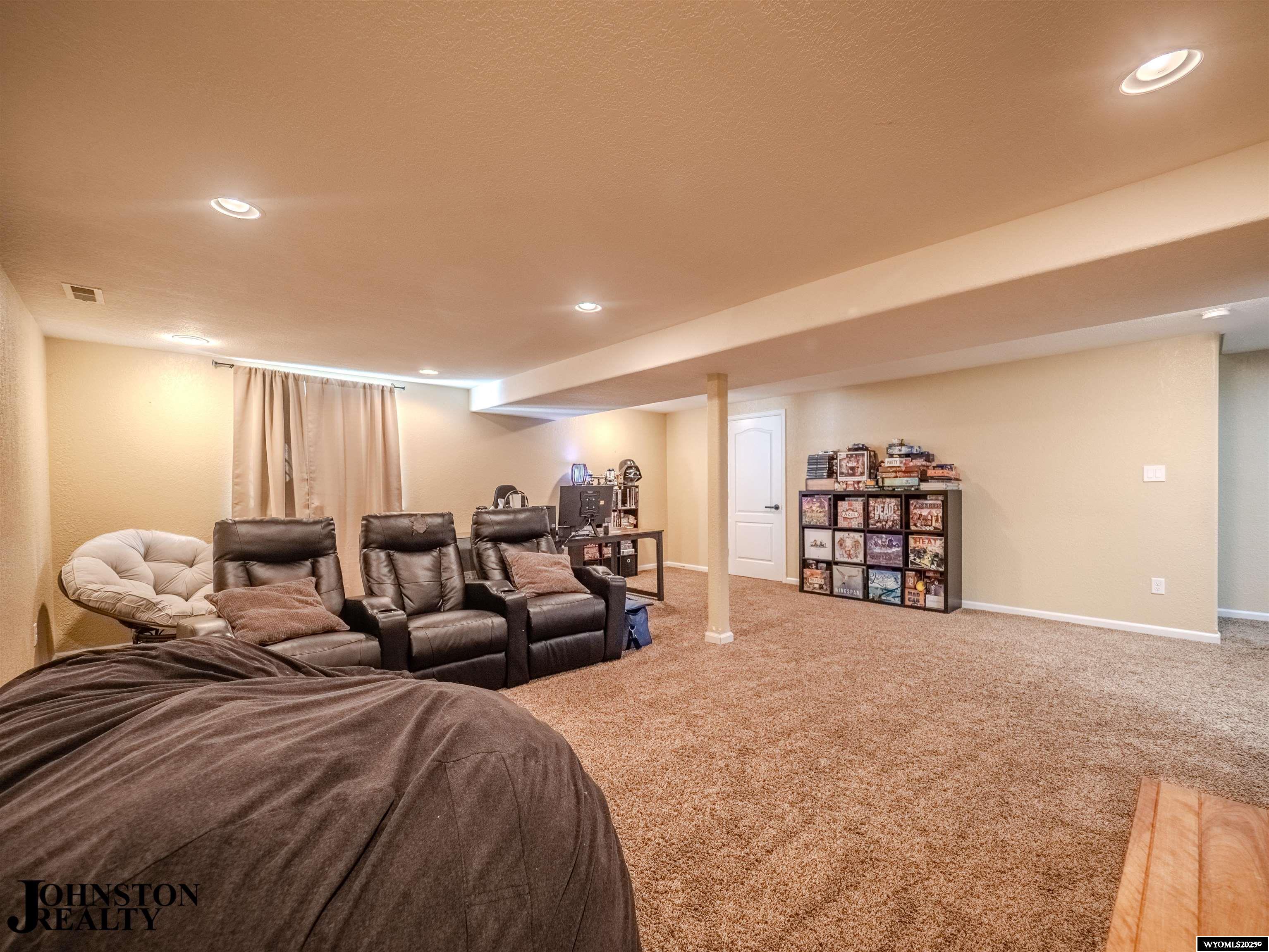 208 Bow Street Douglas, WY 82633 - Photo 32 of 49