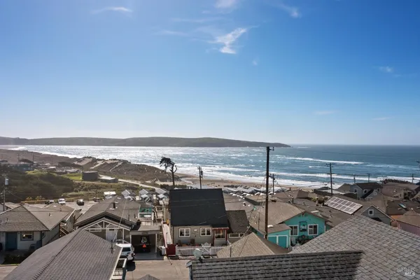$1,075,000 | 38 Ocean View Avenue, Dillon Beach, CA 94929