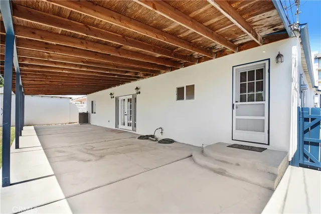 $1,195,000 | 5526 West 117th Street, Inglewood, CA 90304