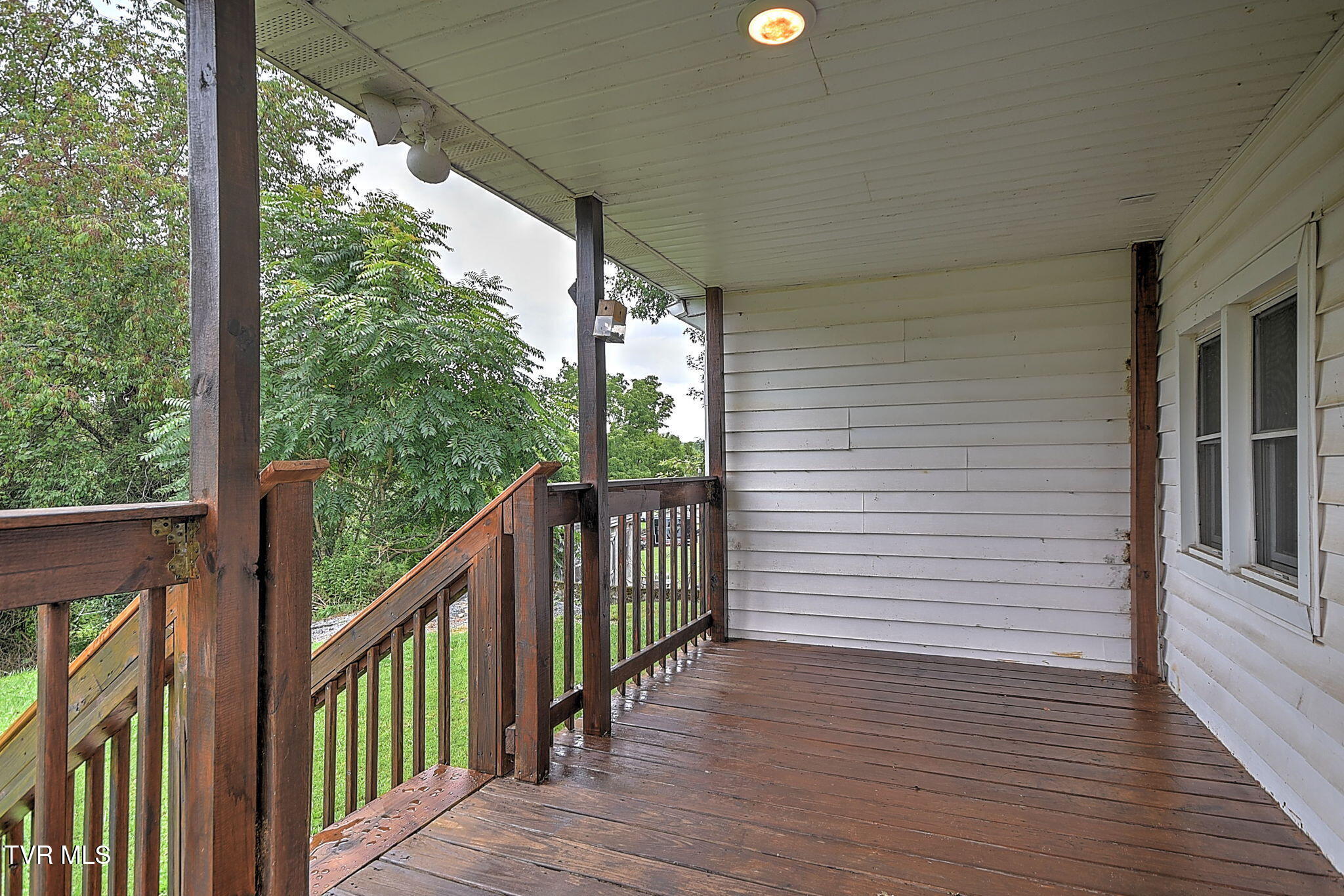 2044 Siam Road Elizabethton, TN 37643 - Photo 32 of 38 35-web-or-mls-2044 Siam CC-36