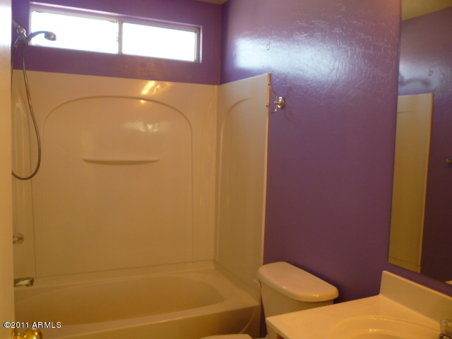 4234 West Carter Road Phoenix, AZ 85041 - Photo 13 of 25 023-172090 - Second Bathroom