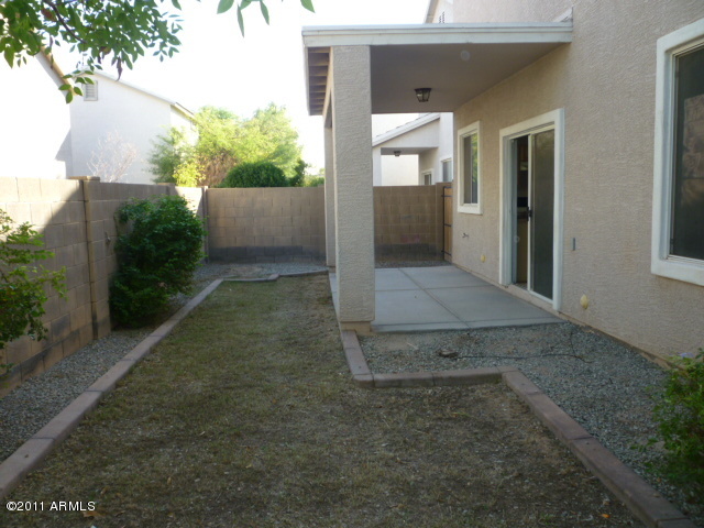 4234 West Carter Road Phoenix, AZ 85041 - Photo 23 of 25 023-172090- Backyard