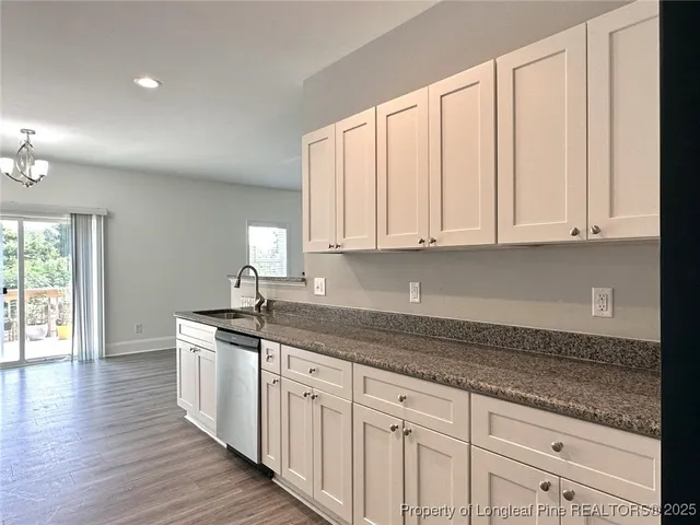 $2,400 | 339 North Stephens Street, Southern Pines, NC 28387