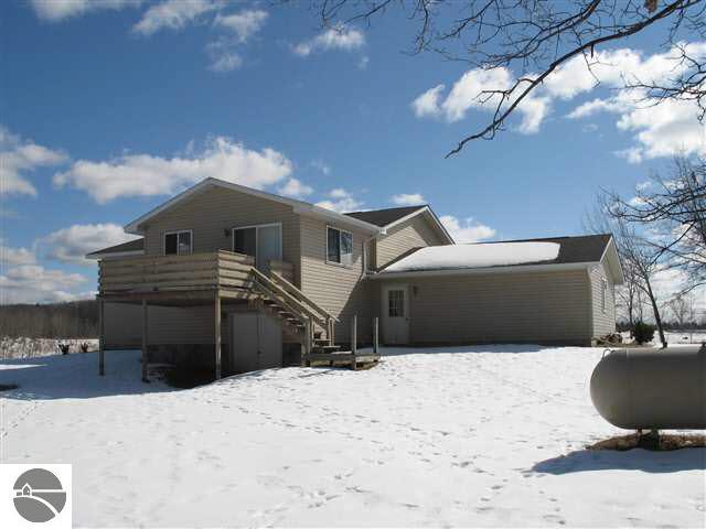 5901 Taber Road South Branch, MI 48761 - Photo 10 of 13 1757346-9.JPG