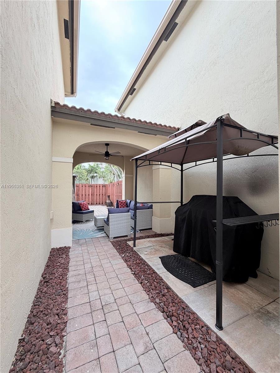 8875 Southwest 227th Terrace Cutler Bay, FL 33190 - Photo 7 of 48