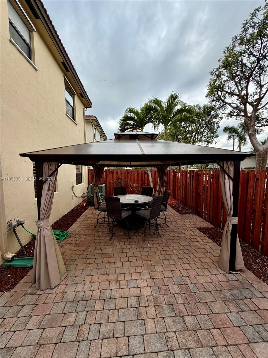 8875 Southwest 227th Terrace Cutler Bay, FL 33190 - Photo 10 of 48