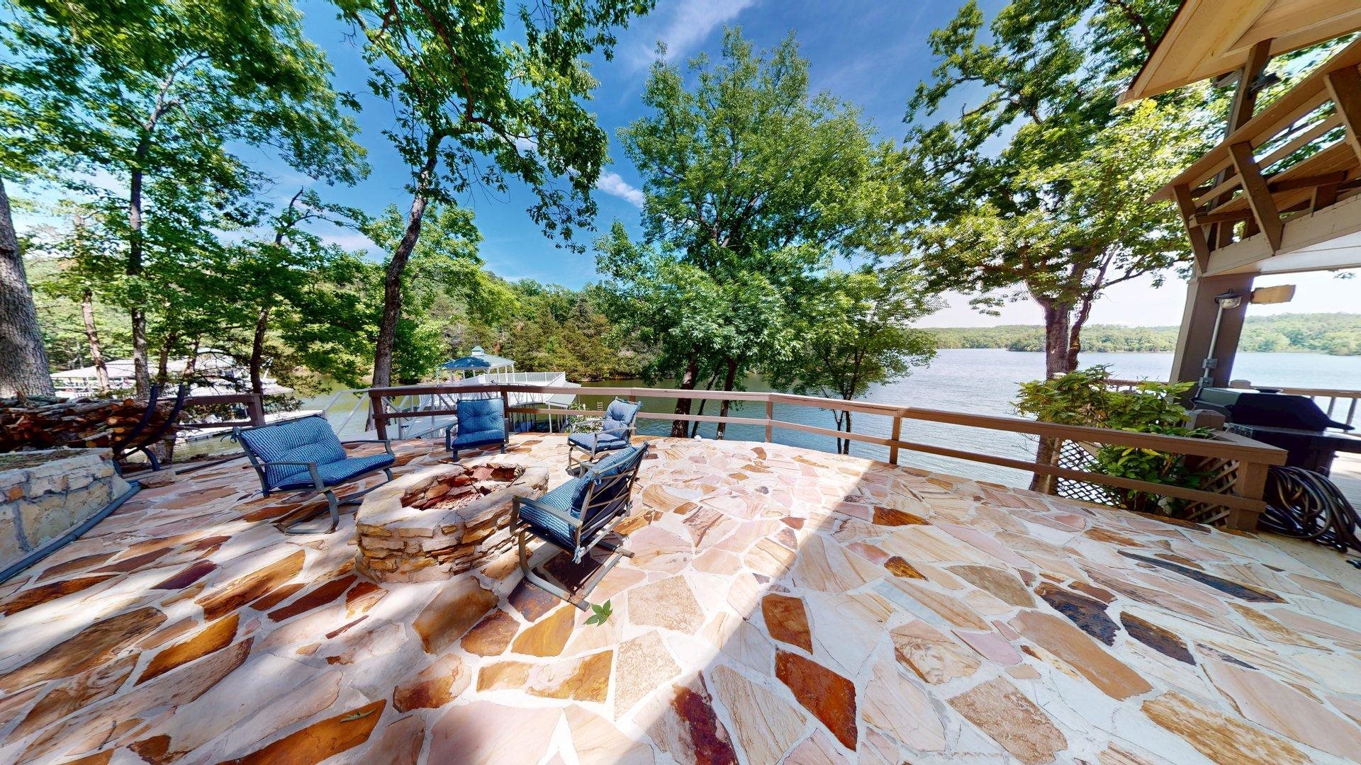 50 Cr 396 Road Iuka, MS 38852 - Photo 36 of 40 a view of a terrace with sitting area