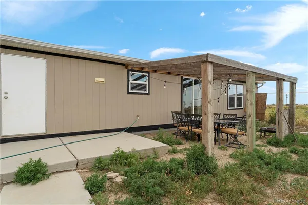 $545,000 | 69501 East 72nd Avenue, Byers, CO 80103