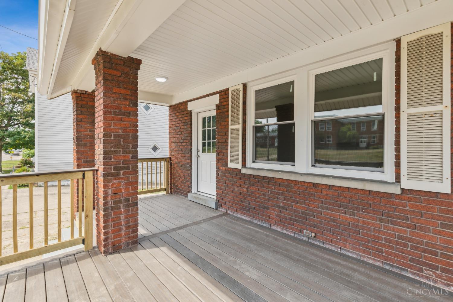 3901 Race Road Cincinnati, OH 45211 - Photo 2 of 23