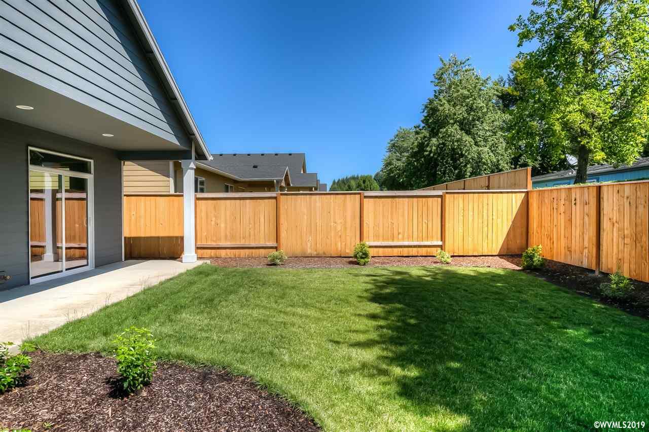 366 Southwest Applegate Trail Drive Dallas, OR 97338 - Photo 27 of 34 Gallery Image 27