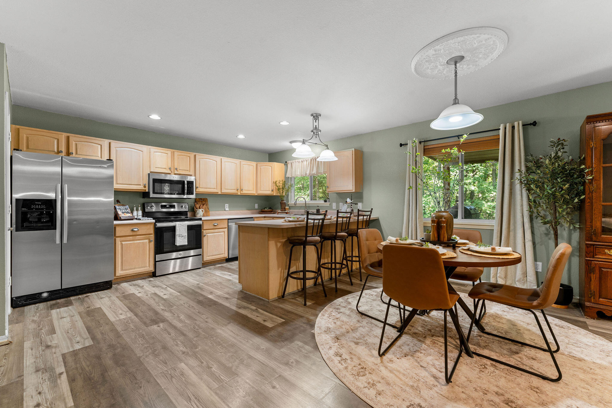 71 Queensberry Road Reeds Spring, MO 65737 - Photo 19 of 37 Kitchen/Dining