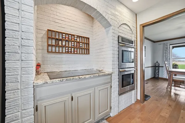 $699,900 | 8N316 McGough Road, Maple Park, IL 60151