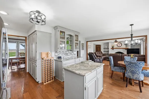 $699,900 | 8N316 McGough Road, Maple Park, IL 60151