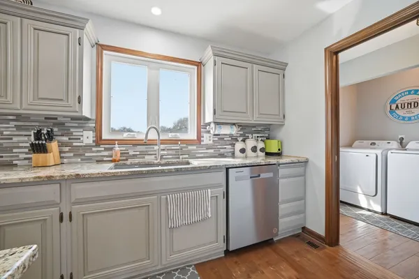 $699,900 | 8N316 McGough Road, Maple Park, IL 60151