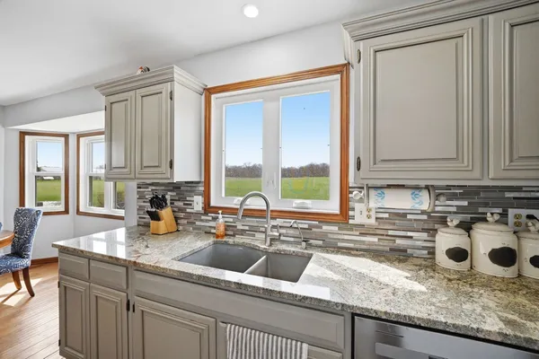 $699,900 | 8N316 McGough Road, Maple Park, IL 60151