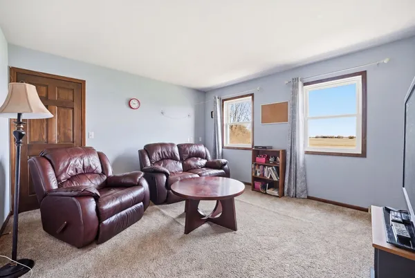 $699,900 | 8N316 McGough Road, Maple Park, IL 60151