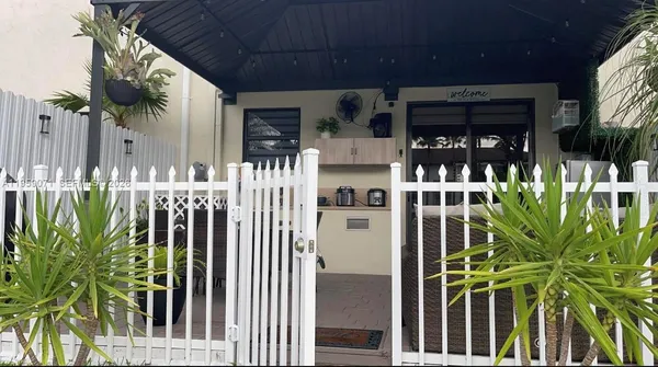 $4,000 | 8905 Northwest 98th Avenue, Unit 8905, Doral, FL 33178