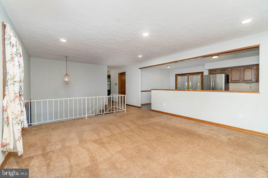 41 Timber Lane Hanover, PA 17331 - Photo 6 of 28