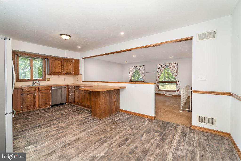 41 Timber Lane Hanover, PA 17331 - Photo 9 of 28