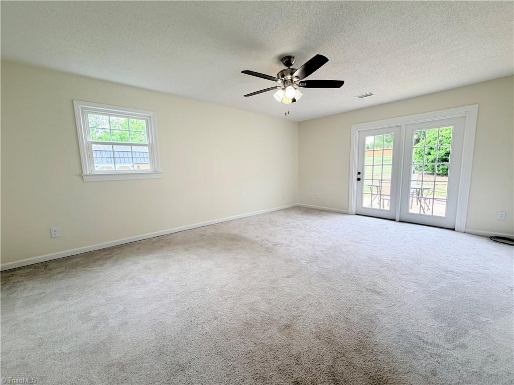 3216 Country View Road Jonesville, NC 28642 - Photo 11 of 30