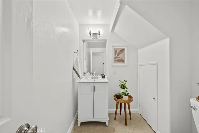 $749,000 | 28330 Medlar Drive, Valencia, CA 91354