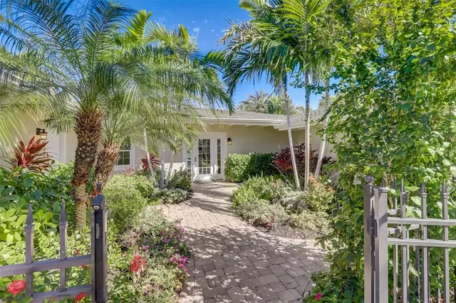 $32,850 | 39 South Polk Drive, Sarasota, FL 34236