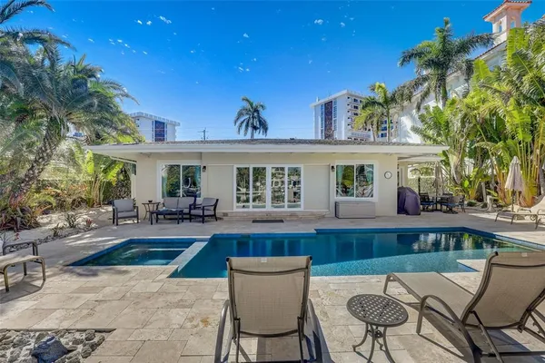 $32,850 | 39 South Polk Drive, Sarasota, FL 34236