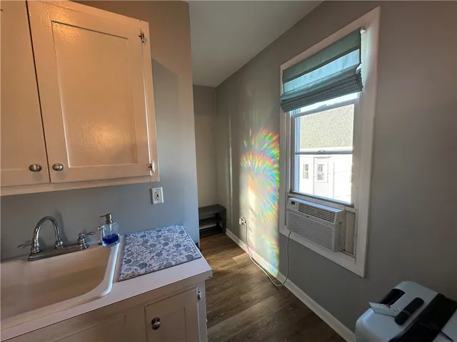 $1,700 | 49 East Bowery Street, Unit 3, Newport, RI 02840