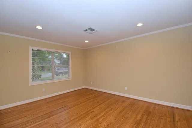 $2,400 | 10402 Chatterton Drive, Houston, TX 77043