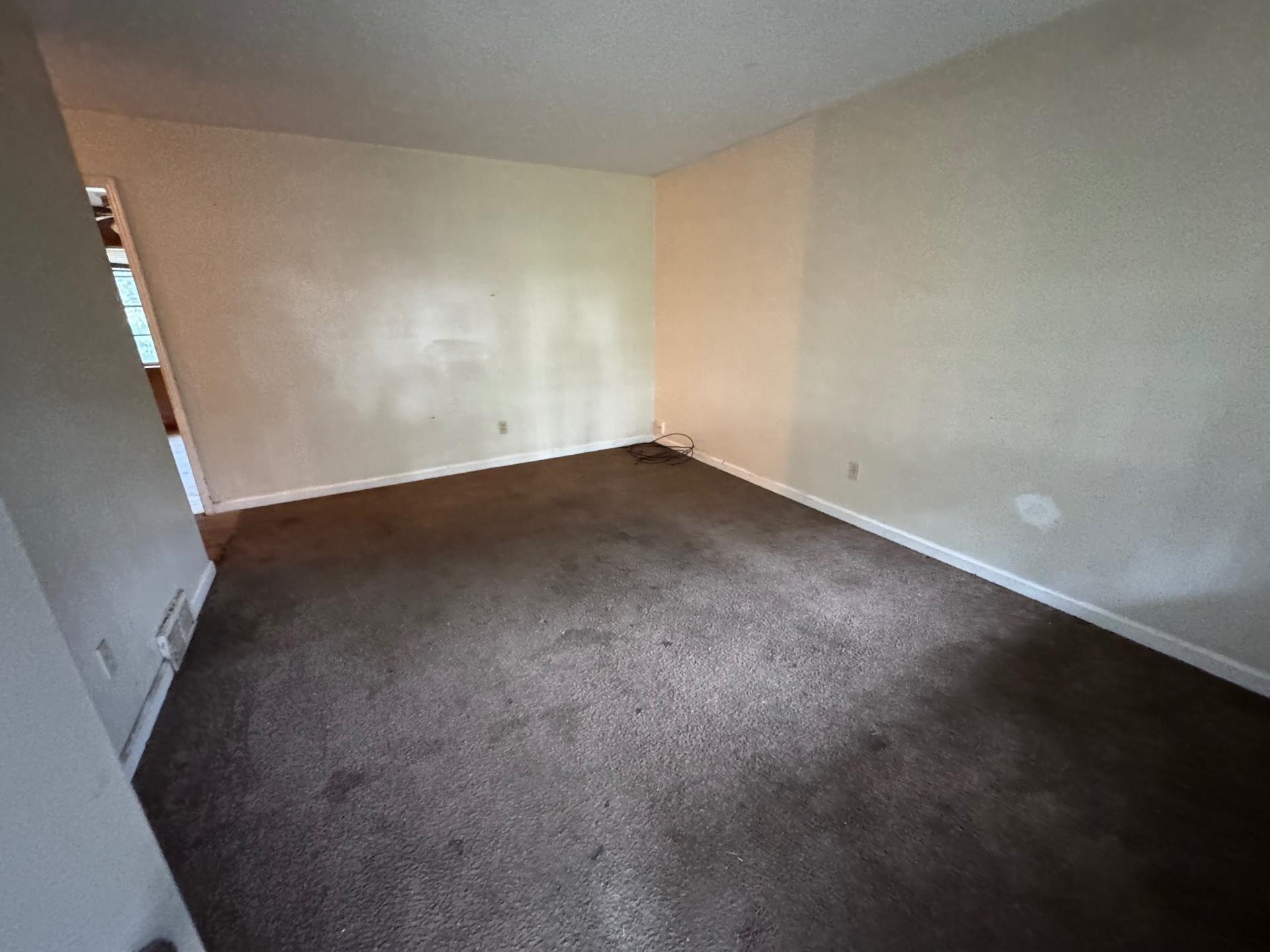 4975 Tulane Road Memphis, TN 38109 - Photo 3 of 6 Gallery Image 3