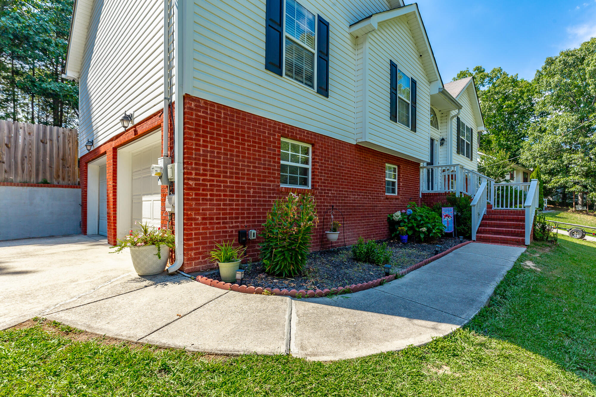 210 Gilbert Road Ringgold, GA 30736 - Photo 5 of 52 Entry