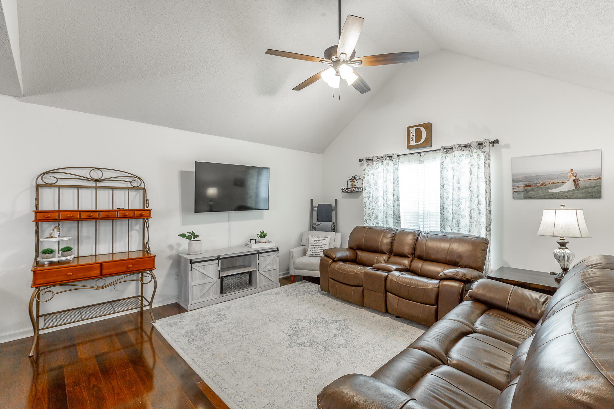 210 Gilbert Road Ringgold, GA 30736 - Photo 6 of 52 Living Room